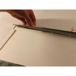 Замена трубки Toshiba Satellite L305-S5875 CCFL